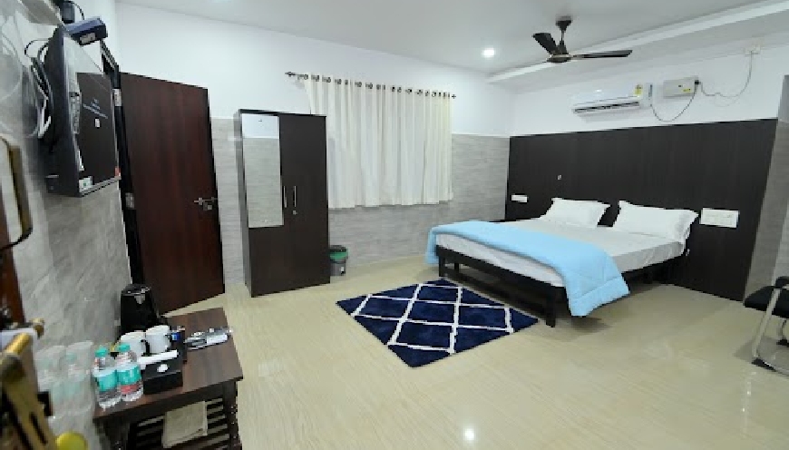 images/room/p4.jpg